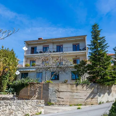 Ivka Apartment *